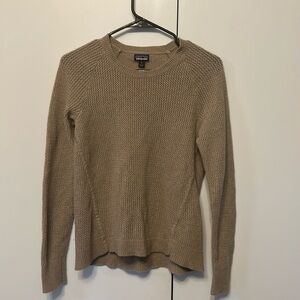 Patagonia beige long sleeve top size S
